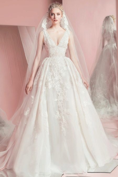 Wedding dress 2016 from Zuhair Murad magnificent with V-neck