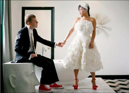 Wedding dress with red shoes short