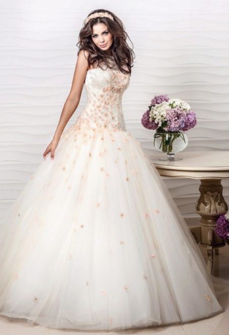 Wedding dress from Oksana Mucha with color decor