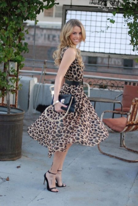 Chiffon leopard dress medium length