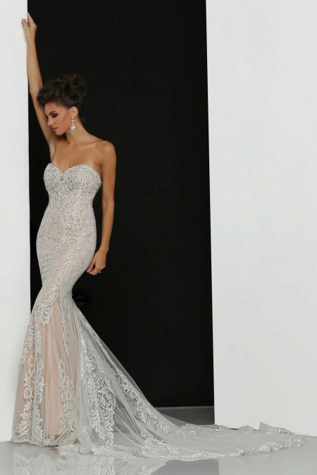 Mermaid wedding dress with rhinestones