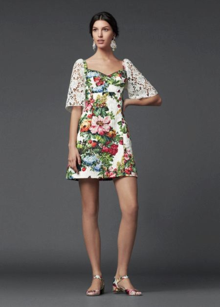 Flower dress with lace