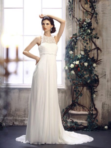 High-waisted wedding dress