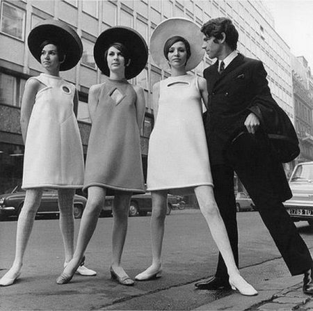 Trapezoid dresses from the 60s