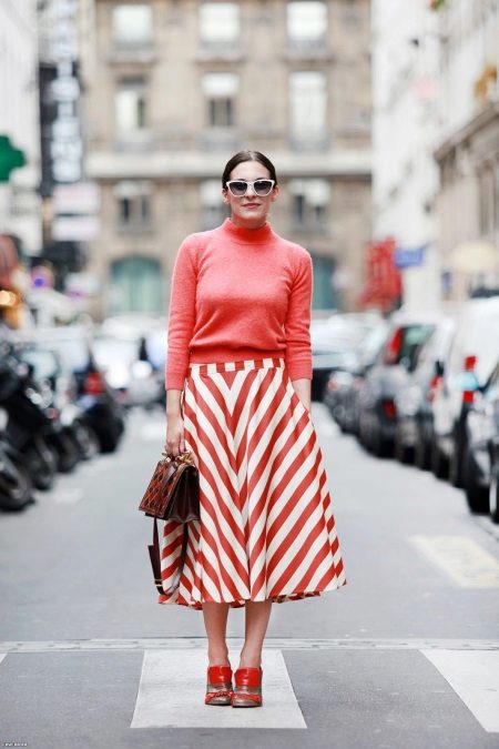 striped skirt