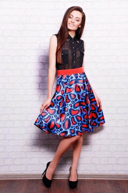 flared skirt with contrasting elastic